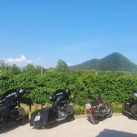 Pri Ancki Sobe Ljubljana Suburbs 3* מדבודה