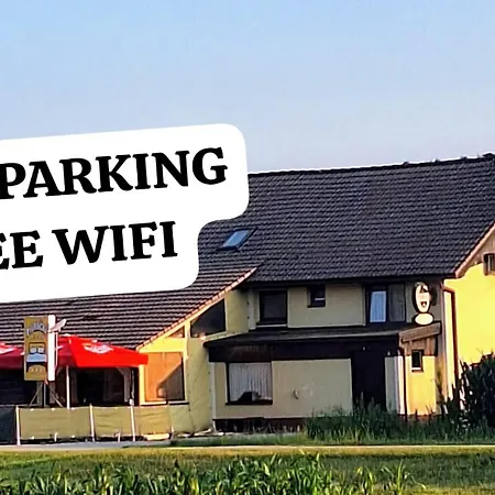 Pri Ancki Sobe Ljubljana Suburbs 3* מדבודה