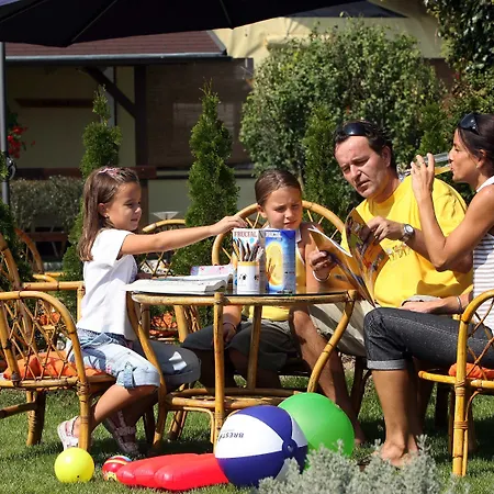 Pri Ancki Sobe Ljubljana Suburbs Bed & Breakfast 3*