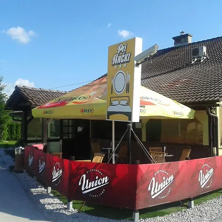 Couette-café Pri Ancki Ljubljana Suburbs
