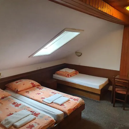 Pri Ancki Ljubljana Suburbs Bed & Breakfast Medvode