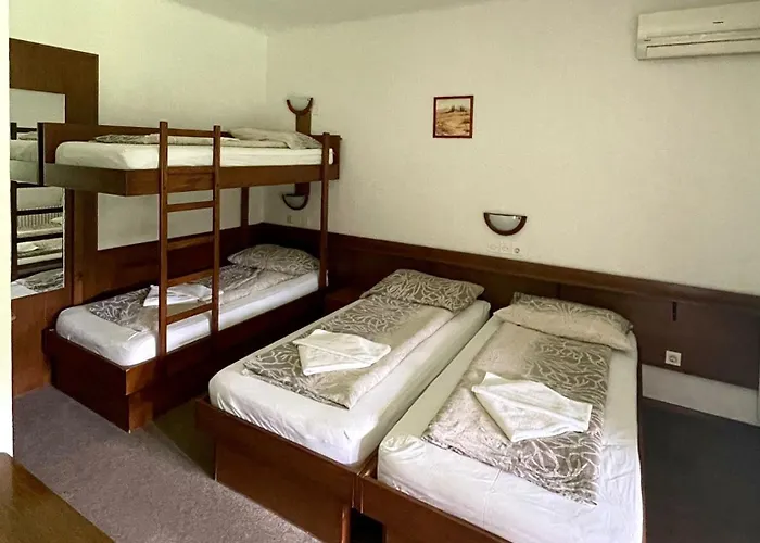 Pri Ancki Sobe Ljubljana Suburbs Bed & Breakfast 3*