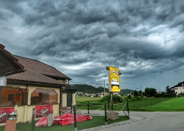 Pri Ancki Sobe Ljubljana Suburbs 3*