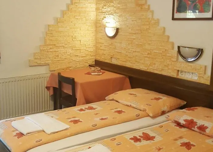 Pri Ancki Sobe Ljubljana Suburbs Bed & Breakfast 3*